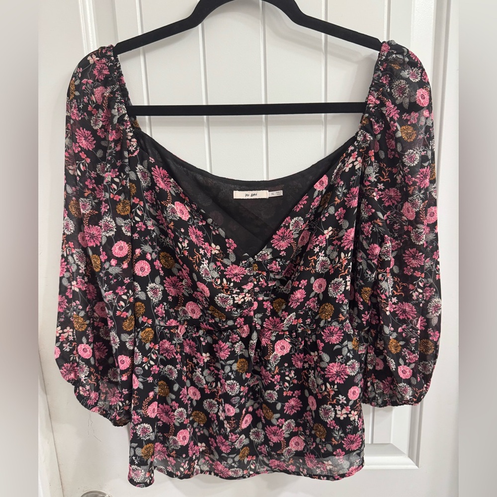 Mi Ami XL Black/Pink Floral Crop Top